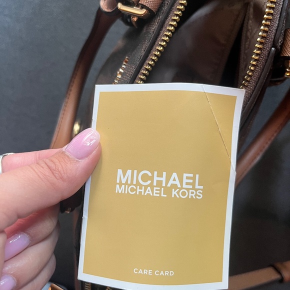 Michael Kors Bag - Picture 6 of 6